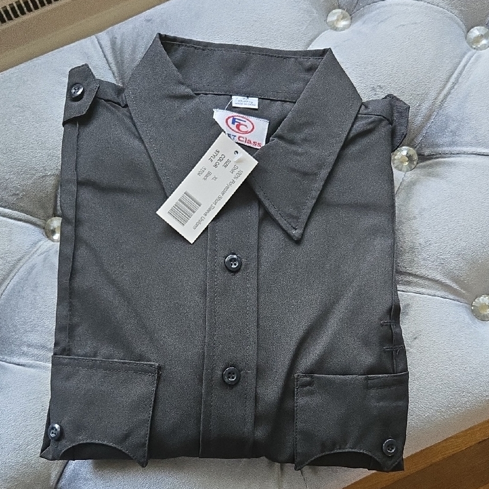 Men's Black Work Shirt     ✨️NEW✨️